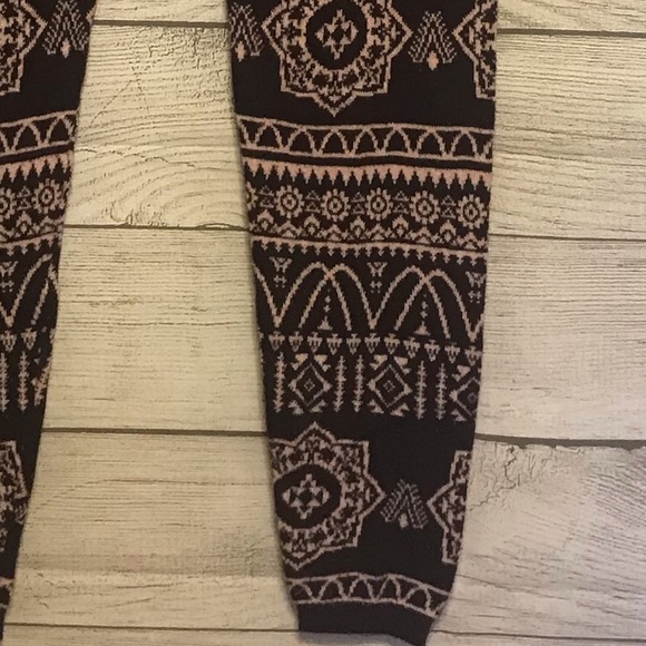 Mossimo Supply Co. warm Fair Isle print leggings. - Picture 4 of 4